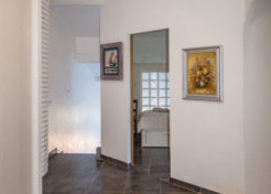 89-1er_hall-dsc_7005