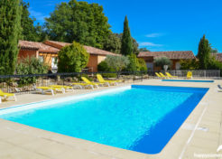 Achat maison avec piscine appartement à Régusse - Happyssimmo Régusse - Agence Immobilière Haut-Var Happyssimmo - Agence Immobilière 83 - Appartement à Vendre Régusse - Properties for sale in France - Apartment Finder