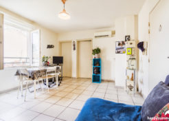Vente appartement à vendre à Toulon accessible PMR - Agence Immobiliere Toulon Estimation Visite Virtuelle Home Staging 83000 Toulon Happyssimmo - IBOX Toulon - Plaza Immobilier SeLoger Leboncoin Toulon Appartement Caroline Fier