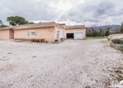 Villa à vendre Agence Immobilière Brignoles - Happyssimmo Brignoles - Maison avec jardin à vendre - Agences Immobilières Brignoles - Agence Immobiliere Brignoles 83 -
