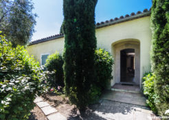 Vente villa plain pied avec jardin à Régusse 83630 - Agence Immobilière Régusse 83630 Happyssimmo - Estimation Immobilière - Villa Maison à Vendre avec jardin dans le Var - Villa for sale in Provence