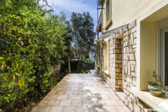 Appartement à Vendre à Mar Vivo La Seyne - Agence Immobilière Mar Vivo La Seyne Happyssimmo - Estimation immobilière La Seyne Happyssimmo