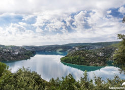 Vente terrain constructible à vendre Esparron de Verdon 04800 Agence Immobilière Esparron de Verdon 04800 - Happyssimmo Haut-Var Esparron de Verdon 04800 - Agences Immobilières Régusse