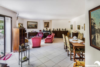 Achat Vente Maison Villa avec jardin piscine et garage au Revest-les-eaux 83200 - Agence Immobilière Le Revest 83200 Happyssimmo Toulon - Estimation Immobilière Le Revest 83200 Happyssimmo Toulon - Villa à vendre dans le var 83 - Villa for sale in Provence