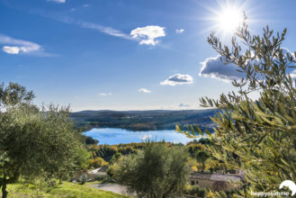 Vente achat Maison avec Vue sur le lac à Montpezat - Agence Immobilière Happyssimmo 04500 -