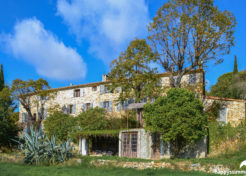 Vente Achat Bastide Mas Provencal à Evenos dans le Var - Agence Immobilière Luxe Var Happyssimmo - Luxury Villa for sale in Provence History
